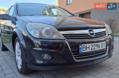 Универсал Opel Astra 2009 в 