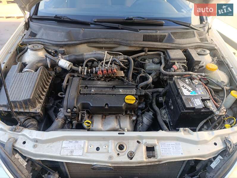 Седан Opel Astra 2007 в Хмельницком