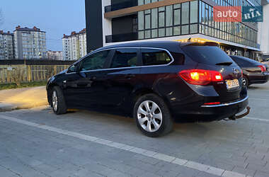 Универсал Opel Astra 2014 в 