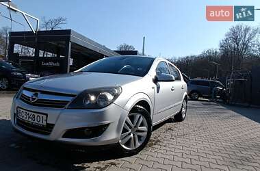 Хетчбек Opel Astra 2008 в 