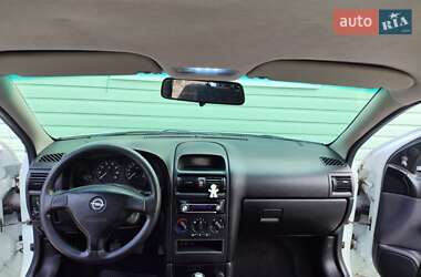Универсал Opel Astra 2004 в 