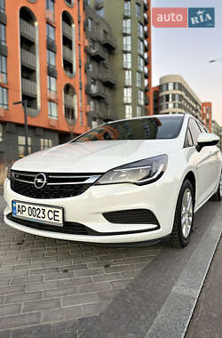 Универсал Opel Astra 2016 в 