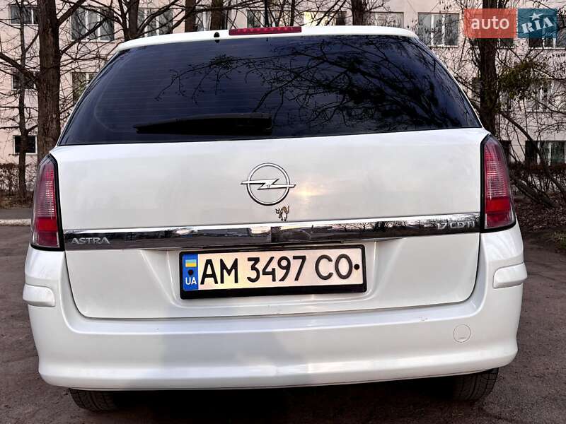 Універсал Opel Astra 2008 в Коростені