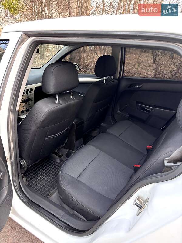 Універсал Opel Astra 2008 в Коростені