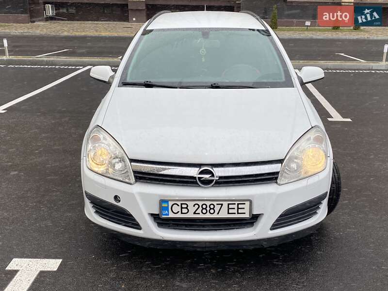 Універсал Opel Astra 2005 в Чернігові