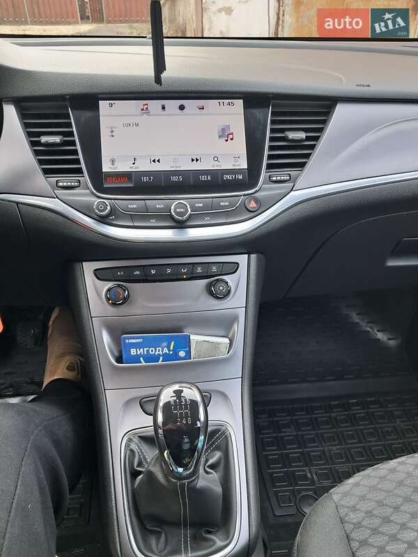 Универсал Opel Astra 2016 в Николаеве