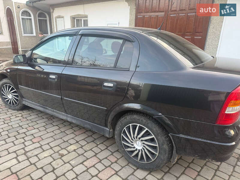 Седан Opel Astra 2006 в Богородчанах