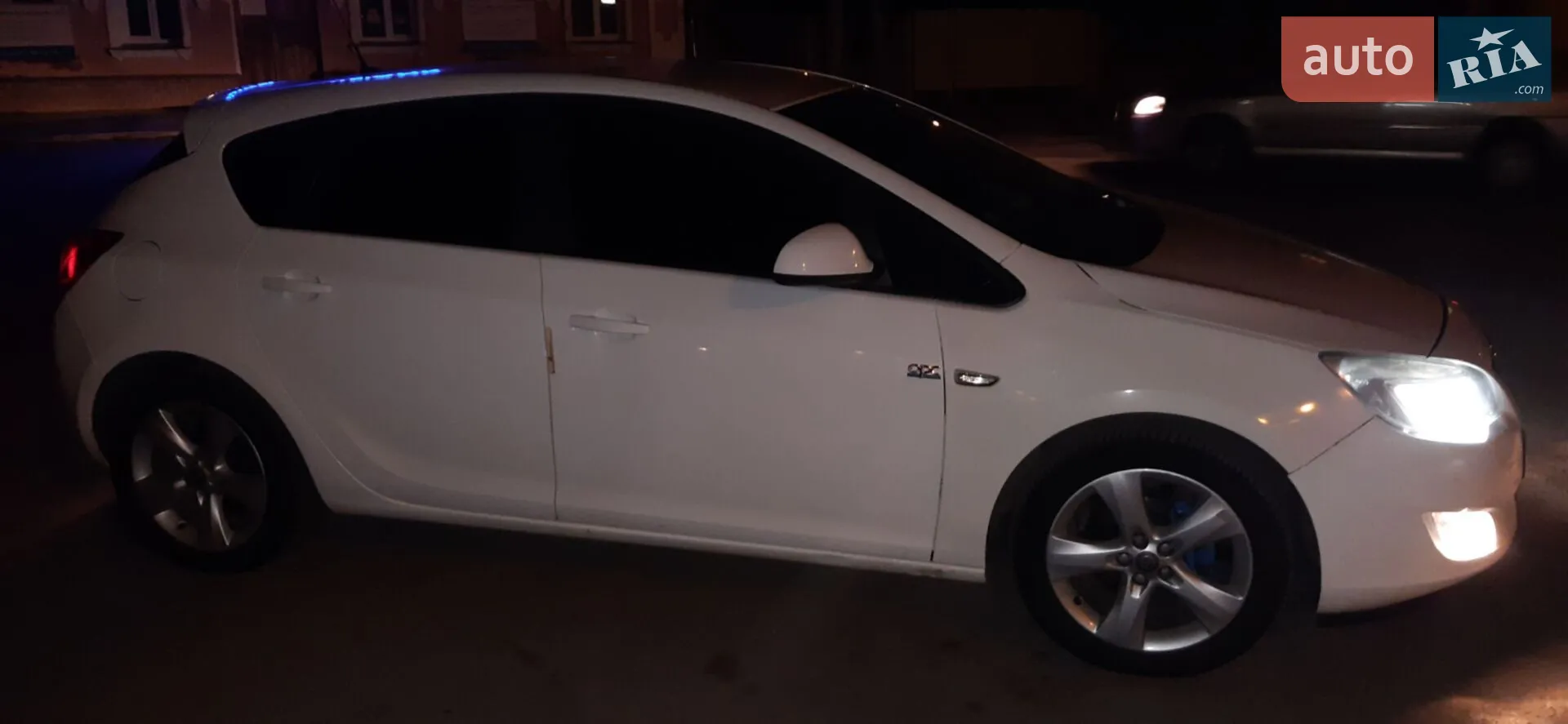 2011 Opel Astra - мініатюра 17