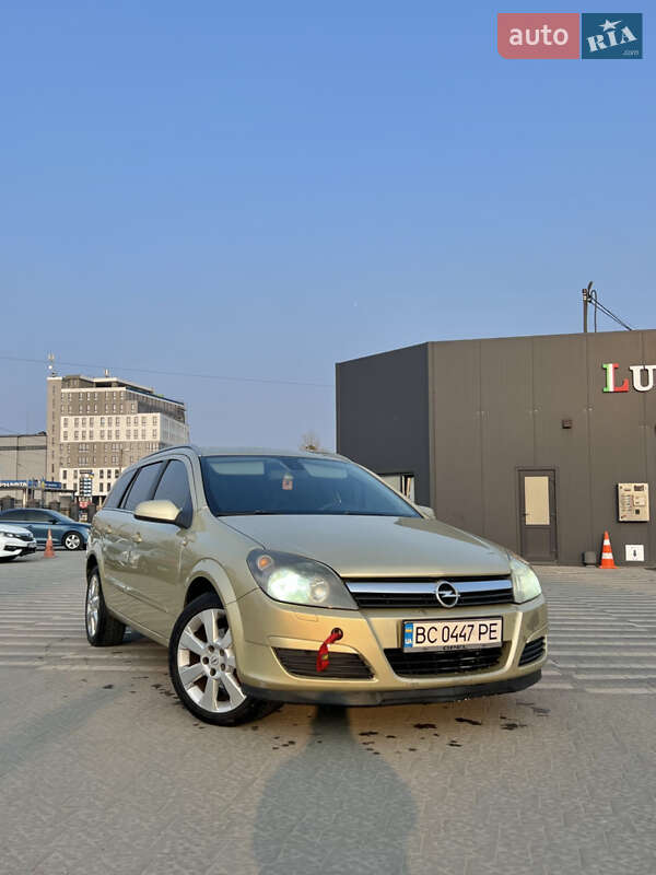 Универсал Opel Astra 2004 в Львове