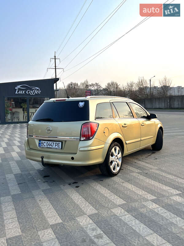 Универсал Opel Astra 2004 в Львове