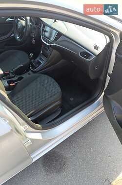 Универсал Opel Astra 2016 в 