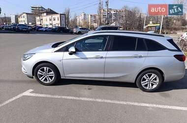 Универсал Opel Astra 2016 в 