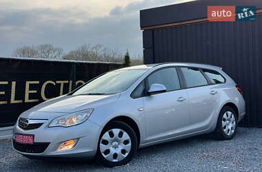 Универсал Opel Astra 2010 в 