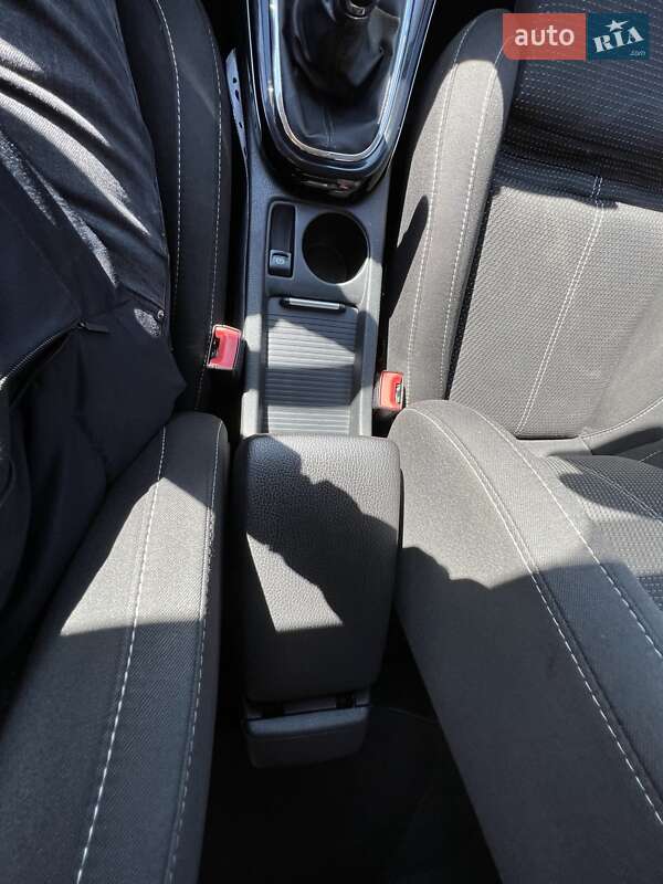 Універсал Opel Astra 2015 в Ірпені