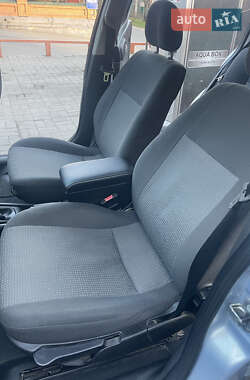 Седан Opel Astra 2005 в 
