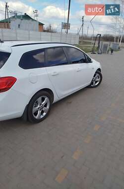 Універсал Opel Astra 2011 в 
