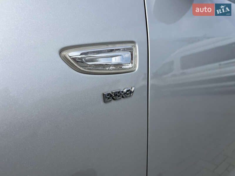 Універсал Opel Astra 2014 в Золочеві