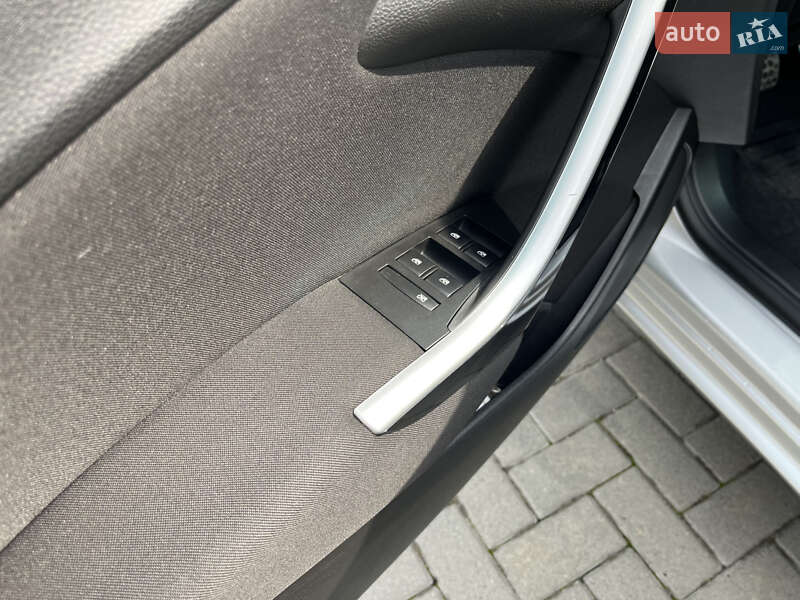 Універсал Opel Astra 2014 в Золочеві