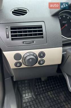 Универсал Opel Astra 2007 в 
