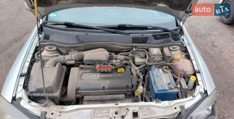 Универсал Opel Astra 2004 в Лубнах