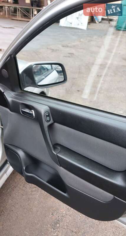 Универсал Opel Astra 2004 в Лубнах