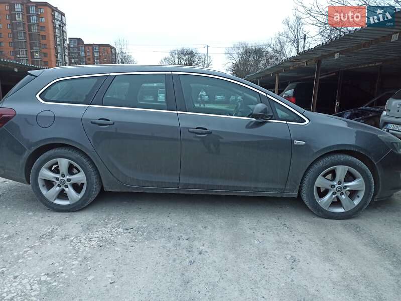 Универсал Opel Astra 2011 в Каменец-Подольском фото 10 Универсал Opel Astra 2011 в Каменец-Подольском