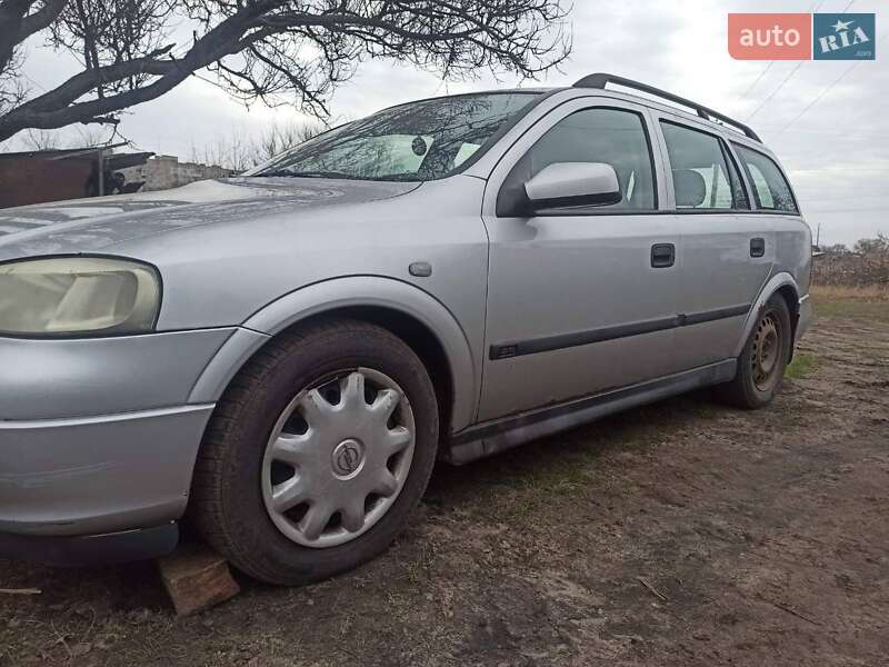 Універсал Opel Astra 2002 в Олександрії