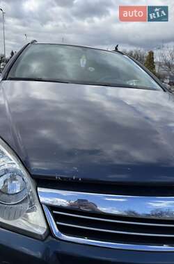 Универсал Opel Astra 2007 в 