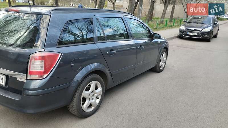 Універсал Opel Astra 2007 в Львові