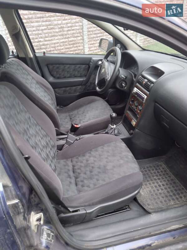 Универсал Opel Astra 2000 в Киеве