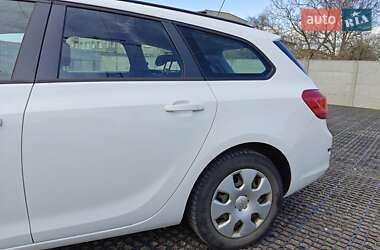 Універсал Opel Astra 2012 в 