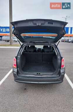 Универсал Opel Astra 2009 в 