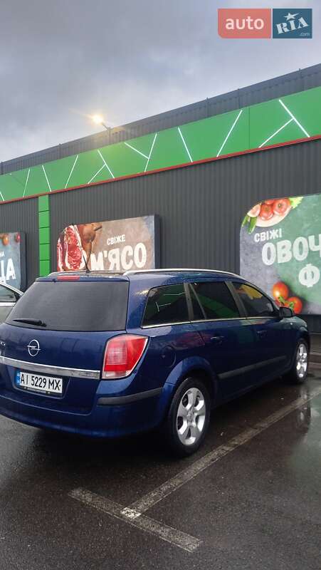 Универсал Opel Astra 2005 в Попельне