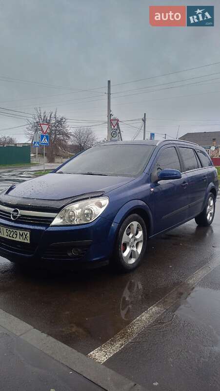 Универсал Opel Astra 2005 в Попельне