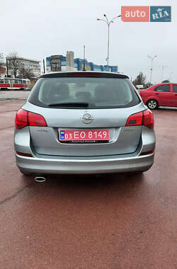 Универсал Opel Astra 2011 в 