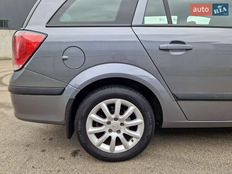 Універсал Opel Astra 2006 в Києві