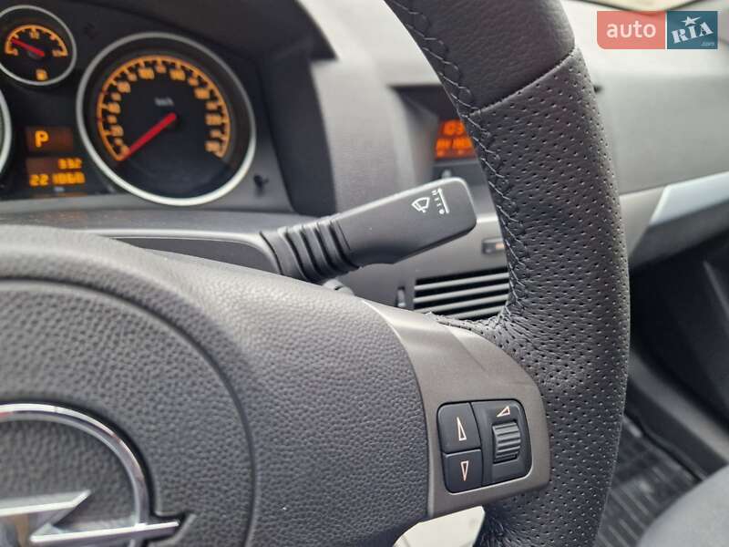 Універсал Opel Astra 2006 в Києві