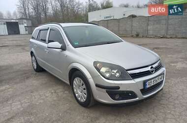 Универсал Opel Astra 2005 в 