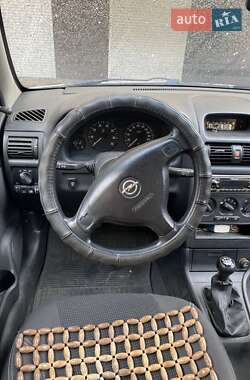 Седан Opel Astra 2001 в 