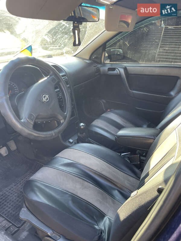 Седан Opel Astra 1999 в Лановцах