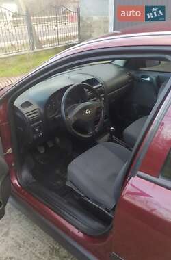 Хэтчбек Opel Astra 2007 в 
