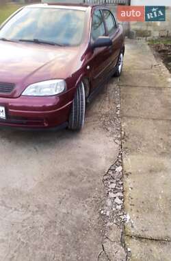 Хэтчбек Opel Astra 2007 в 