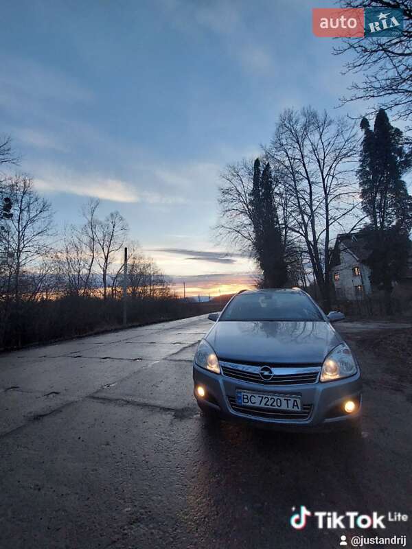 Универсал Opel Astra 2008 в 