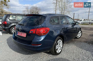 Универсал Opel Astra 2011 в 
