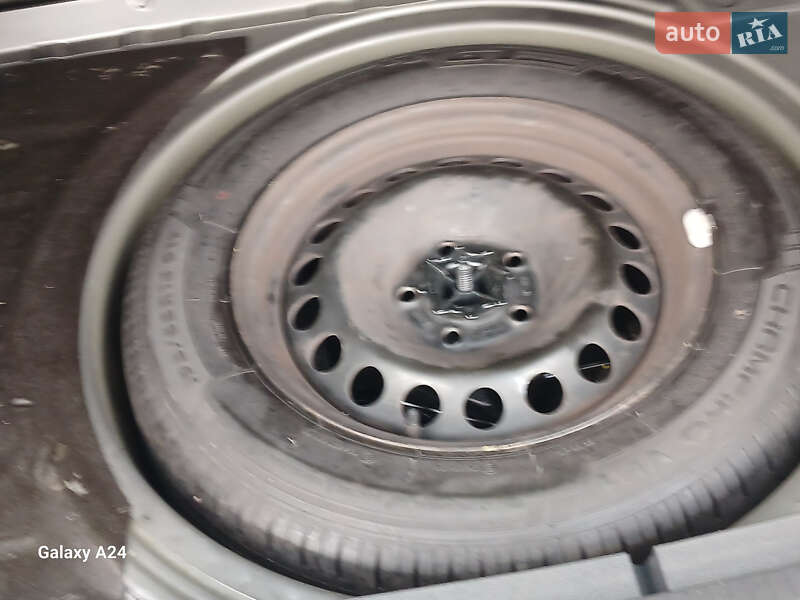 Универсал Opel Astra 2009 в Остроге