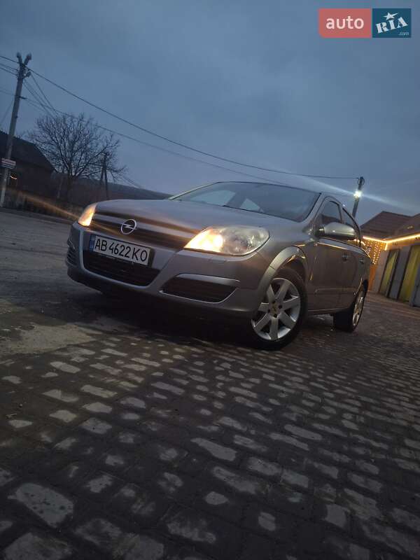 Хэтчбек Opel Astra 2004 в Дунаевцах фото 11 Хэтчбек Opel Astra 2004 в Дунаевцах