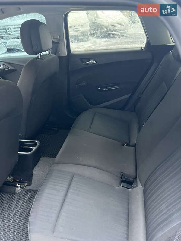 Универсал Opel Astra 2011 в Львове фото 2 Универсал Opel Astra 2011 в Львове