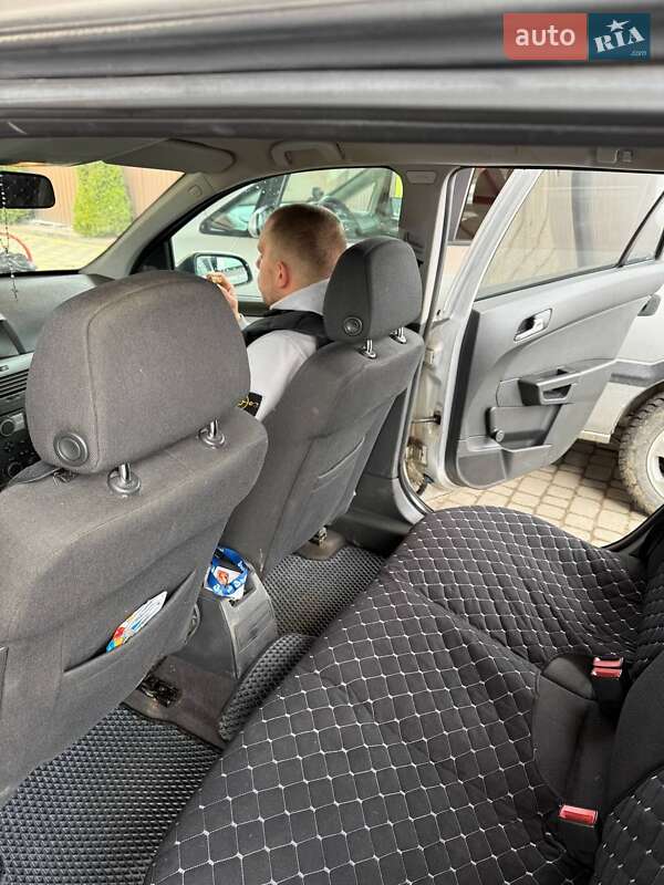 Універсал Opel Astra 2005 в Надвірній фото 9 Універсал Opel Astra 2005 в Надвірній