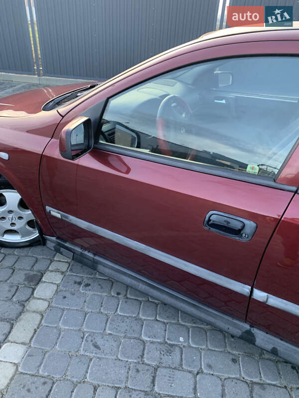 Седан Opel Astra 1999 в Мукачево