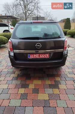 Универсал Opel Astra 2009 в 